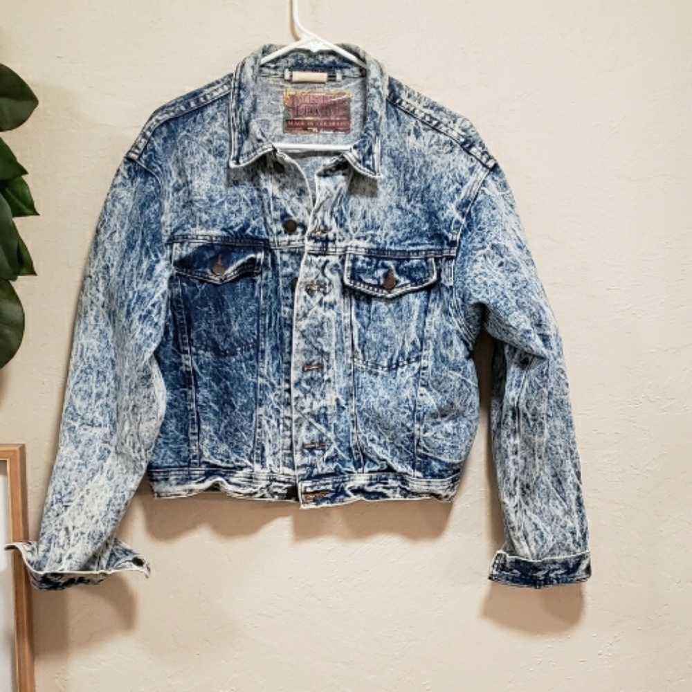 Dustied denim jean jacket, stone washed